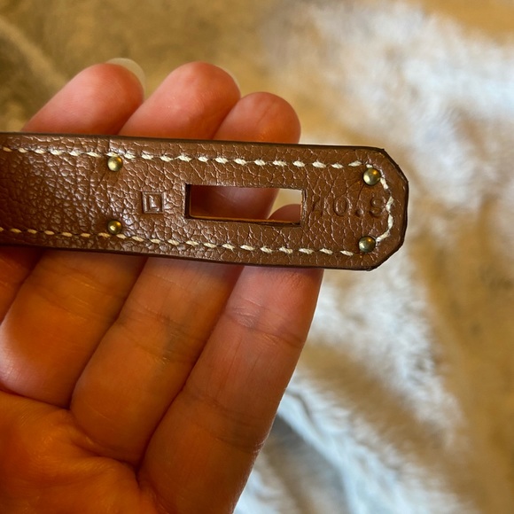 Hermes Kelly Retourne 35 in Cognac Chèvre de Coromandel with gold hardware - Picture 6 of 16